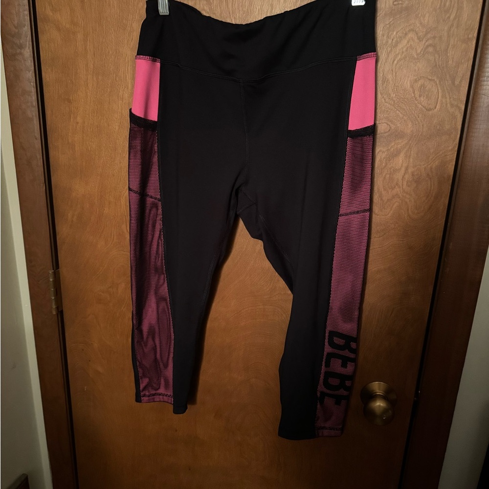 Bebe capris